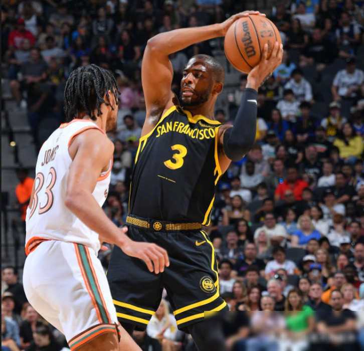 关于尼克斯险胜雄鹿，库里绝境逆转的信息