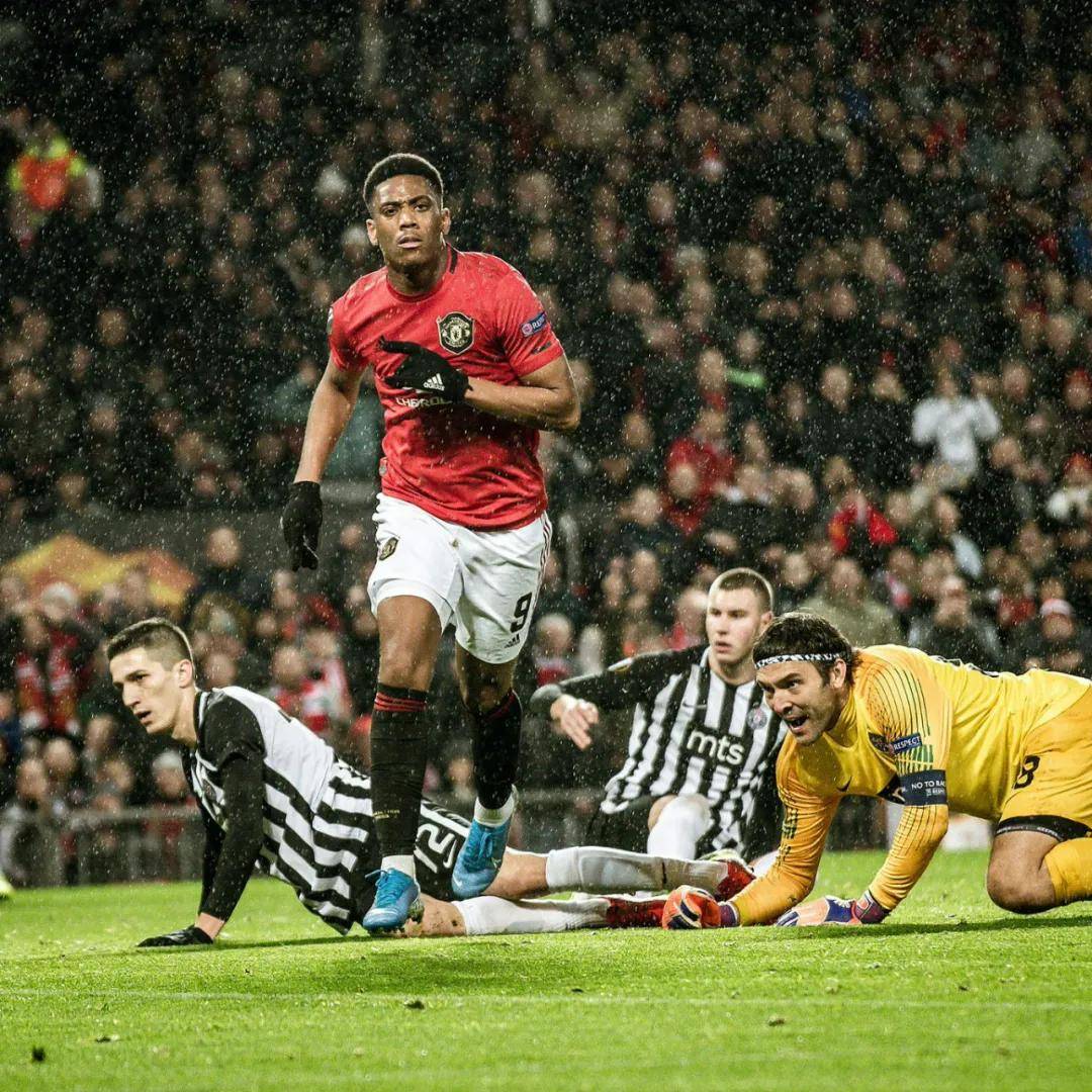 墨西哥国家队新一代球星引发球迷热议的简单介绍 墨西哥国家队新一代球星引发球迷热议的简单介绍