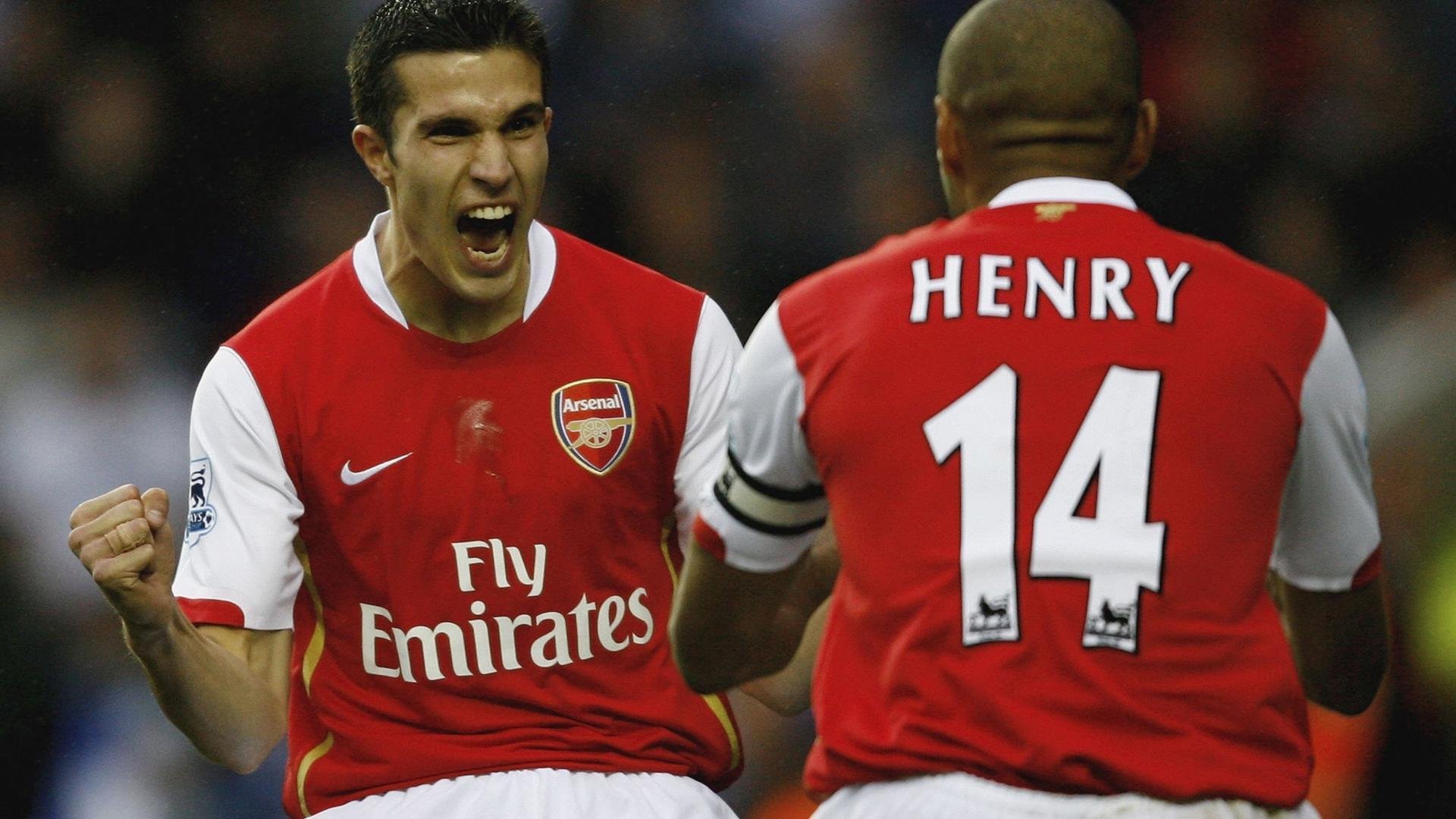 绿茵之外，当欧冠半决赛的聚光灯下，我们想起伊拉克淘汰中国的那一夜