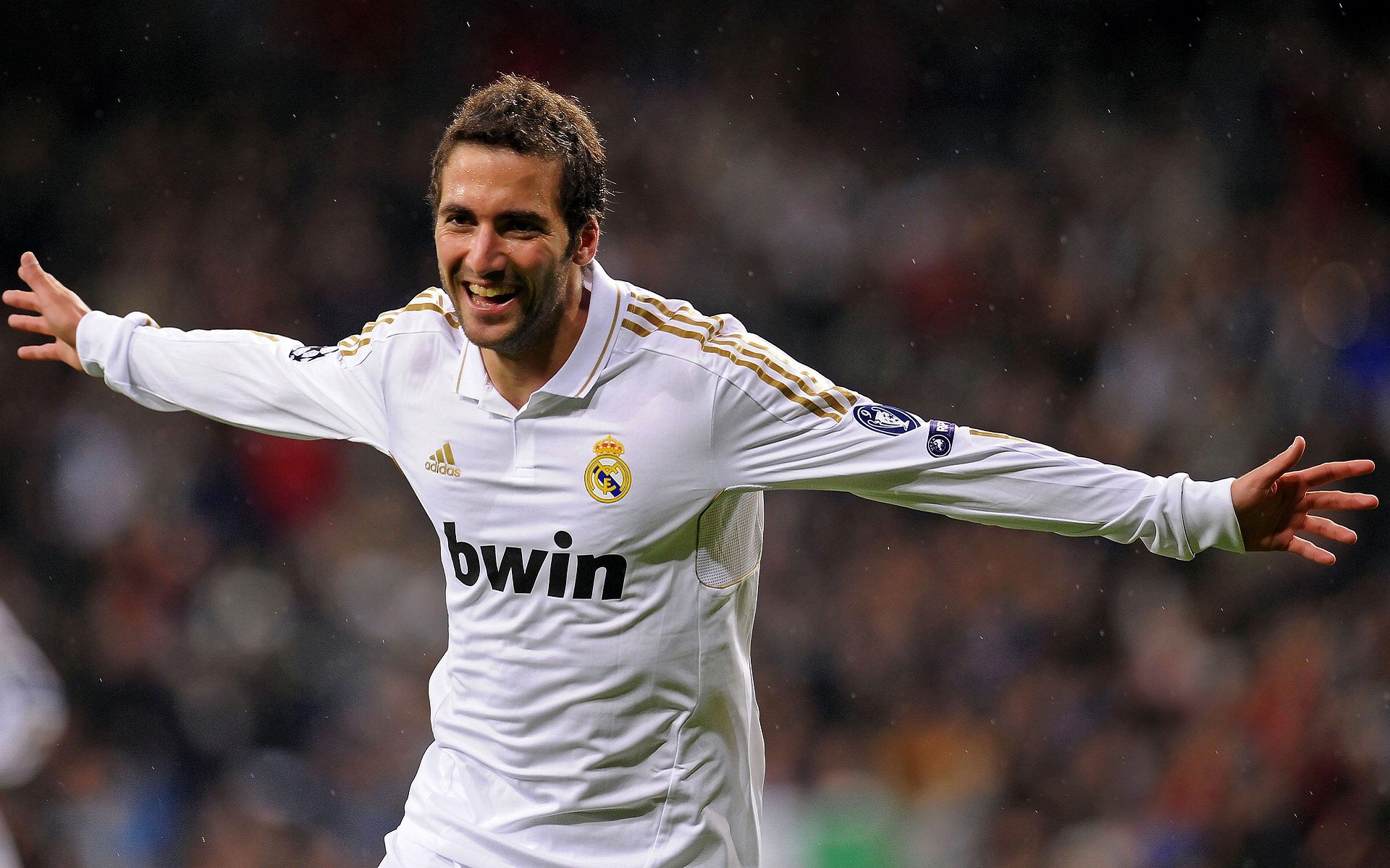 年度焦点之战，佛罗伦萨战术精妙，主场3-0彻底粉碎摩纳哥