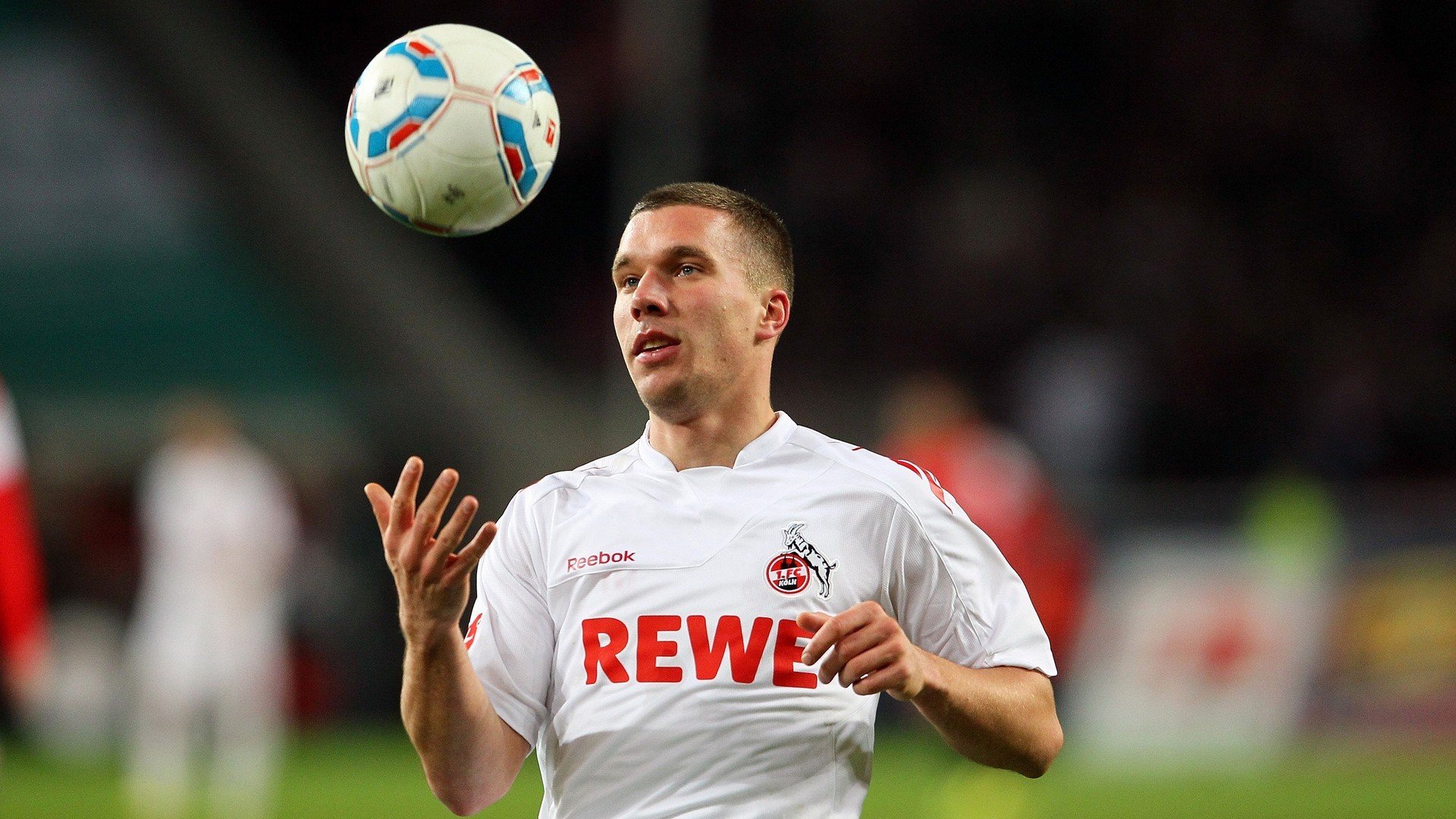 波兰完胜墨西哥，卡塞米罗关键制胜，一场战术与意志的完美演绎